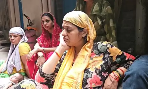 19 वर्षीय युवक की चाकू घोंपकर हत्या, दो भाई स्कूटी पर सवार होकर घर लौट रहे थे, तभी... 19 वर्षीय युवक की चाकू घोंपकर हत्या, दो भाई स्कूटी पर सवार होकर घर लौट रहे थे, तभी...