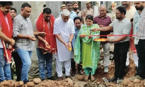 विधायक शाम लाल ने जम्मू उत्तर में ₹3.78 करोड़ की सीवरेज परियोजनाएं शुरू कीं विधायक शाम लाल ने जम्मू उत्तर में ₹3.78 करोड़ की सीवरेज परियोजनाएं शुरू कीं