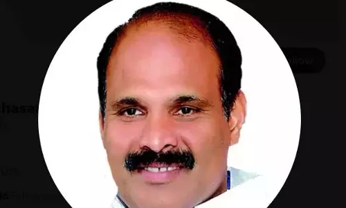 आवास योजना में अनियमितताओं की जांच होगी: Minister Parthasaradhi आवास योजना में अनियमितताओं की जांच होगी: Minister Parthasaradhi