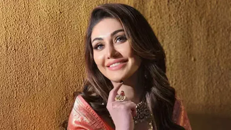 Actress शेफाली जरीवाला का 42 साल की उम्र में मुंबई में दिल का दौरा पड़ने से निधन