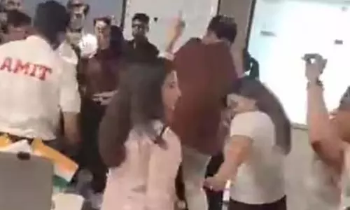 चार वरिष्ठ अधिकारियों की नौकरी गई! वीडियो से मची खलबली