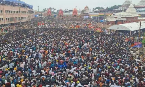 Bhubaneswar: पुरी ही एकमात्र जगन्नाथ धाम है — बंगाली भक्त Bhubaneswar: पुरी ही एकमात्र जगन्नाथ धाम है — बंगाली भक्त
