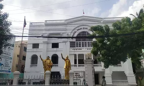 AIADMK ने चेन्नई उत्तर (पश्चिम), कन्याकुमारी जिले के लिए सचिव बदले