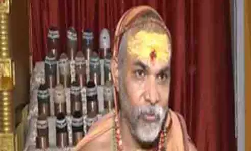 गौरक्षा समर्थकों को ही वोट दें: शंकराचार्य गौरक्षा समर्थकों को ही वोट दें: शंकराचार्य