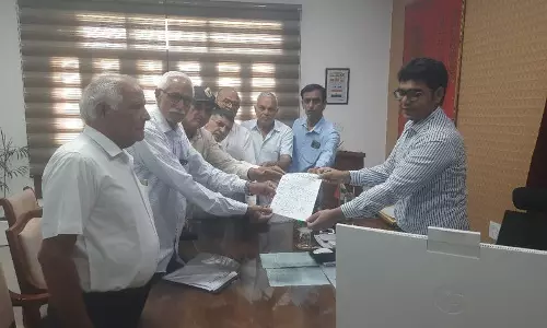 Hisar आरडब्ल्यूए ने एमसी अधिकारियों से मुलाकात कर बेहतर नागरिक सुविधाओं की मांग की Hisar आरडब्ल्यूए ने एमसी अधिकारियों से मुलाकात कर बेहतर नागरिक सुविधाओं की मांग की