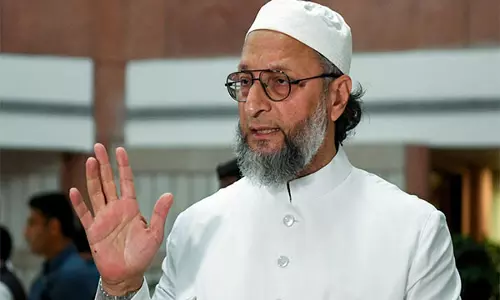 बिहार में गुपचुप NRC का आरोप: ओवैसी का चुनाव आयोग पर निशाना