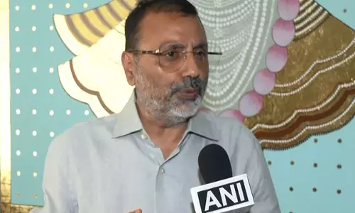 UPA सरकार में फैसले सोनिया गांधी लेती थीं: निशिकांत दुबे UPA सरकार में फैसले सोनिया गांधी लेती थीं: निशिकांत दुबे