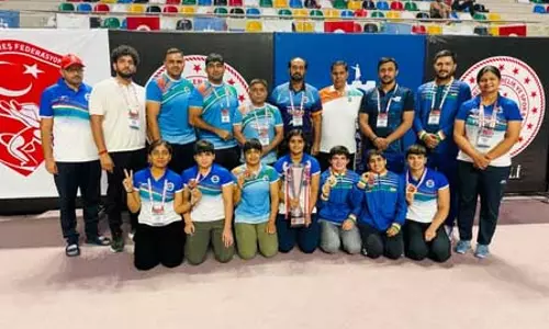 यासर डोगू अंतरराष्ट्रीय कुश्ती टूर्नामेंट: चार स्वर्ण और एक कांस्य के साथ तुर्की में भारतीय महिला पहलवानों का जलवा यासर डोगू अंतरराष्ट्रीय कुश्ती टूर्नामेंट: चार स्वर्ण और एक कांस्य के साथ तुर्की में भारतीय महिला पहलवानों का जलवा