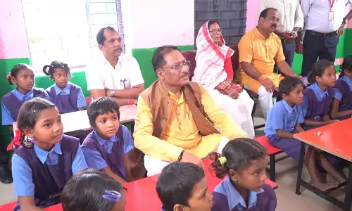 CM विष्णुदेव साय ने सम्पर्क स्मार्ट स्कूल और स्मार्ट ब्लाक कार्यक्रम का किया शुभारंभ CM विष्णुदेव साय ने सम्पर्क स्मार्ट स्कूल और स्मार्ट ब्लाक कार्यक्रम का किया शुभारंभ