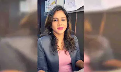 Telugu समाचार प्रस्तोता स्वेचा वोटरकर चिक्कड़पल्ली में घर पर मृत पाई गईं Telugu समाचार प्रस्तोता स्वेचा वोटरकर चिक्कड़पल्ली में घर पर मृत पाई गईं