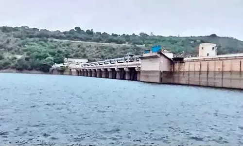Andhra : श्रीशैलम जलाशय में बाढ़ का खतरा बढ़ा