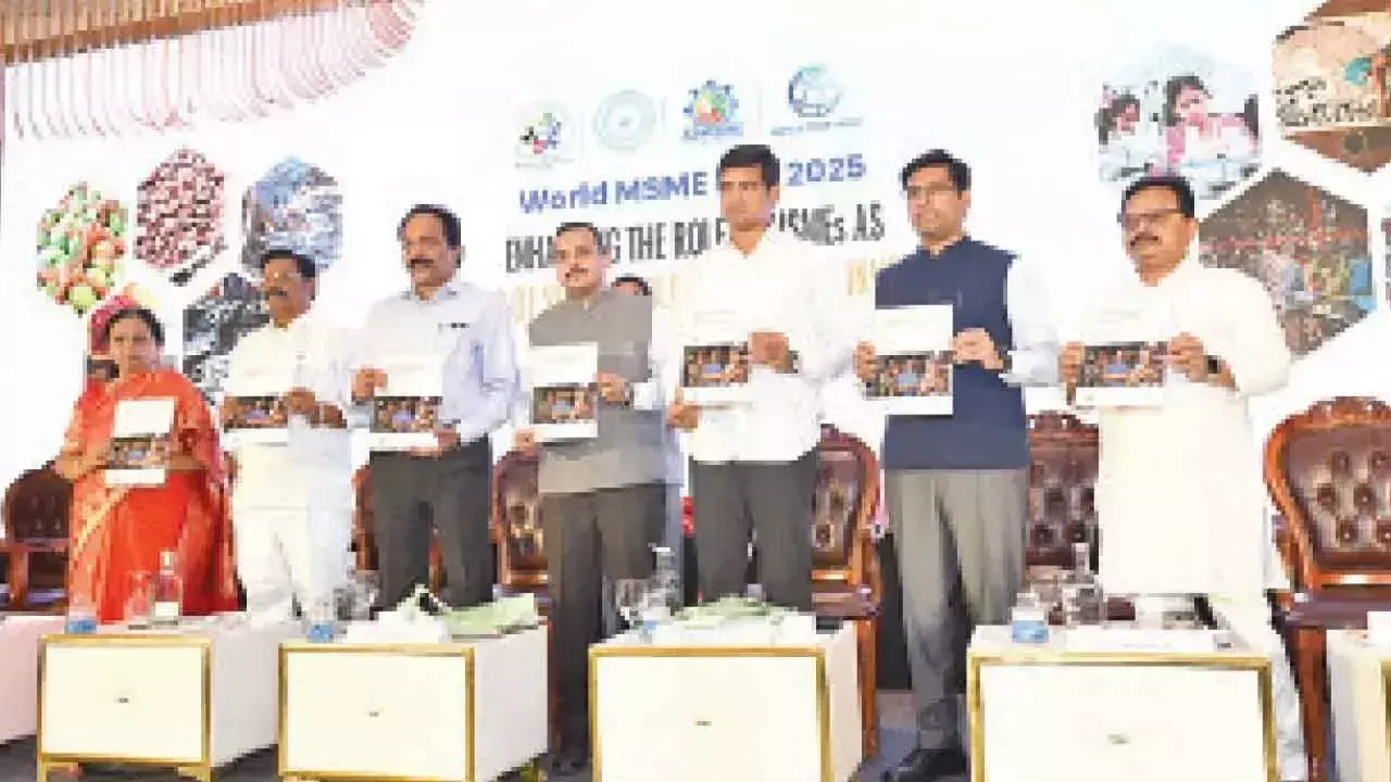 Andhra: MSME मंत्री ने नई प्रौद्योगिकियों को अपनाने पर जोर दिया