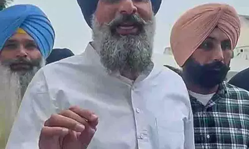‘मजीठिया के खिलाफ मामला राजनीति से प्रेरित’, SAD ने किया विरोध प्रदर्शन