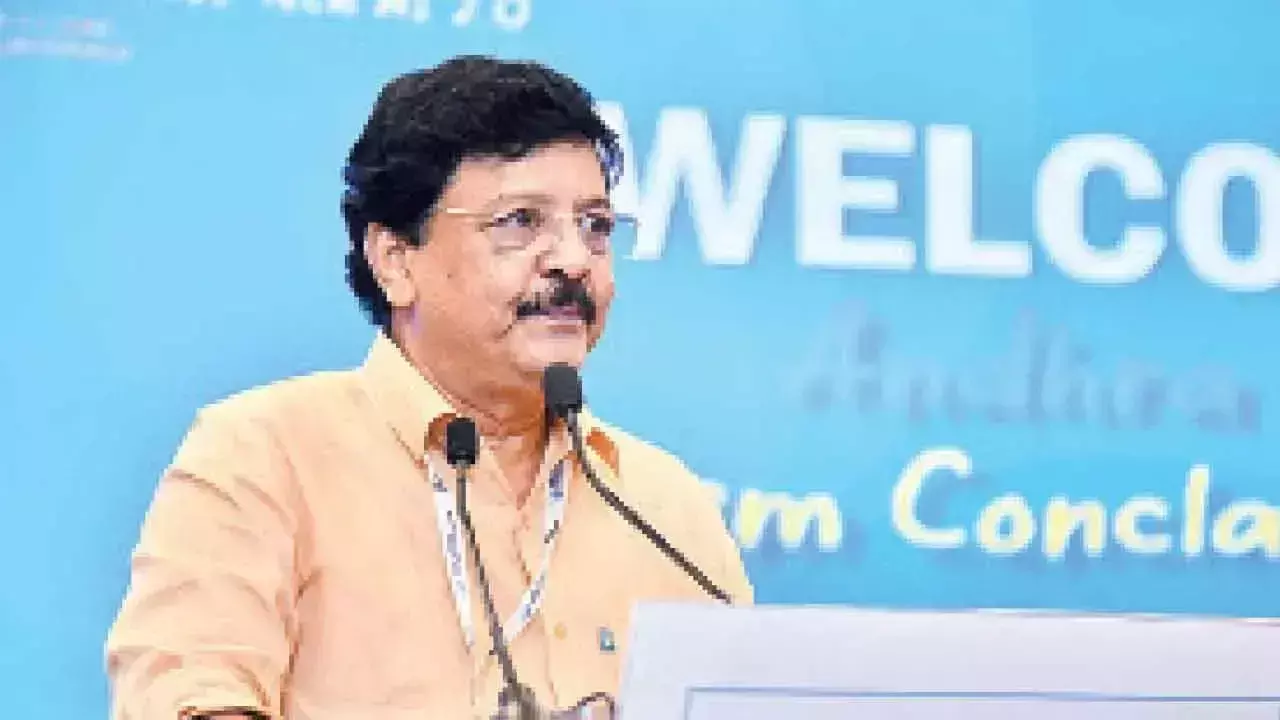 Andhra: दुर्गेश ने आंध्र प्रदेश पर्यटन के लिए दृष्टिकोण प्रस्तुत किया