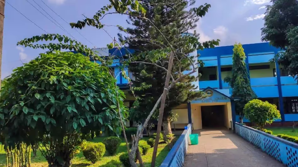 Meghalaya : शिक्षकों ने मेंदीपाथर कॉलेज नियुक्ति विवाद में शामिल होने से किया इनकार