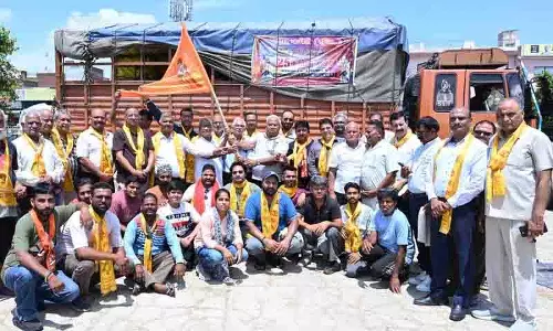 Amarnath Yatra के लिए लंगर सामग्री से भरे 7 ट्रक रवाना