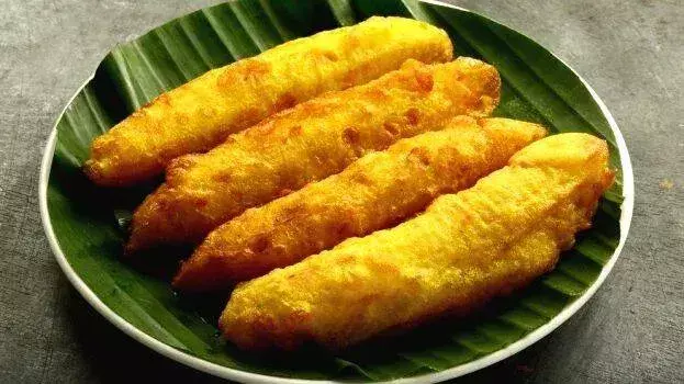 Kollam में खाने को लेकर एक और लड़ाई की खबर; ताजा विवाद पजहम पोरी को लेकर हुआ Kollam में खाने को लेकर एक और लड़ाई की खबर; ताजा विवाद पजहम पोरी को लेकर हुआ