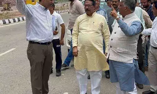 केंद्रीय मंत्री और MP ने लोगों को फोरलेन परियोजना के शीघ्र पूरा होने का आश्वासन दिया