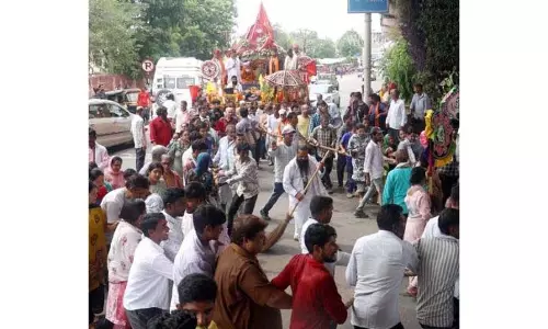 Jammu: जगन्नाथ रथ यात्रा में उमड़े श्रद्धालु Jammu: जगन्नाथ रथ यात्रा में उमड़े श्रद्धालु