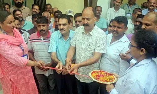 Jammu: विधायक ने जनता की शिकायतों का किया समाधान
