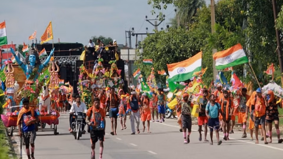 Noida: कांवड़ यात्रा पर सख्त सुरक्षा, विशेष ड्यूटी तैनात Noida: कांवड़ यात्रा पर सख्त सुरक्षा, विशेष ड्यूटी तैनात