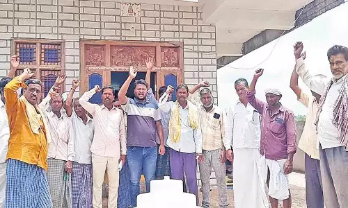 भूभारती में ज़मीनें गायब..किसानों का कहना है कि उन्हें काम नहीं मिलेगा भूभारती में ज़मीनें गायब..किसानों का कहना है कि उन्हें काम नहीं मिलेगा
