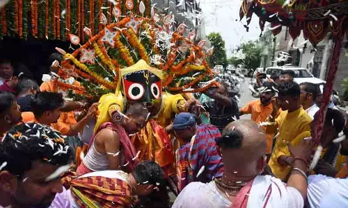 उड़िया समुदाय ने 25 साल की भक्ति के उपलक्ष्य में Jagannath Rath Yatra मनाई उड़िया समुदाय ने 25 साल की भक्ति के उपलक्ष्य में Jagannath Rath Yatra मनाई