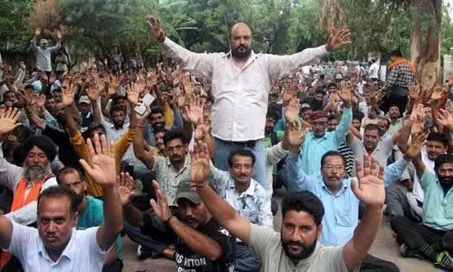 PDD के PDL/TDL कर्मचारियों की हड़ताल जारी
