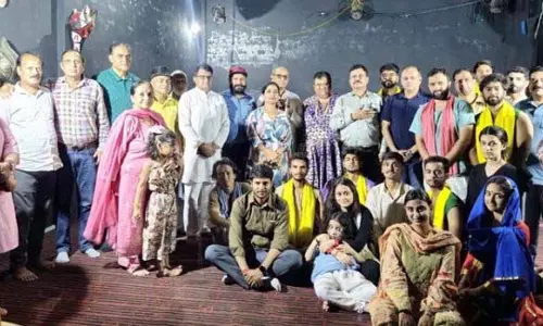 Jammu: 32वें स्थापना दिवस पर समूह थियेटर ने डोगरी नाटक ‘बाबा जित्तमल’ का मंचन किया