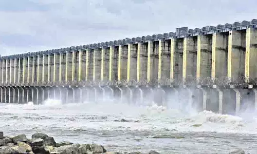 NDSA की चेतावनियों की अनदेखी से तेलंगाना के जुराला बांध की सुरक्षा खतरे में NDSA की चेतावनियों की अनदेखी से तेलंगाना के जुराला बांध की सुरक्षा खतरे में