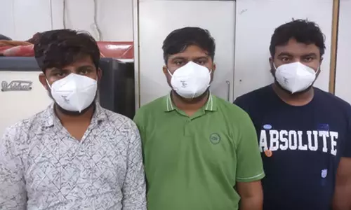 BREAKING: 3 करोड़ से ज्यादा की धोखाधड़ी करने वाले 3 शातिर गिरफ्तार BREAKING: 3 करोड़ से ज्यादा की धोखाधड़ी करने वाले 3 शातिर गिरफ्तार