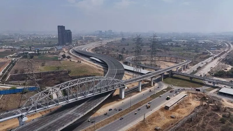 Delhi द्वारका एक्सप्रेसवे पर एआई आधारित सुरक्षा व्यवस्था Delhi द्वारका एक्सप्रेसवे पर एआई आधारित सुरक्षा व्यवस्था