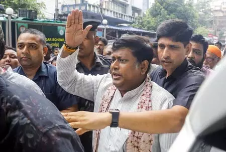 ‘जब पुलिस सोती है तो उसे जगाना जरूरी’, हिरासत से छूटने के बाद बोले केंद्रीय मंत्री सुकांत मजूमदार ‘जब पुलिस सोती है तो उसे जगाना जरूरी’, हिरासत से छूटने के बाद बोले केंद्रीय मंत्री सुकांत मजूमदार