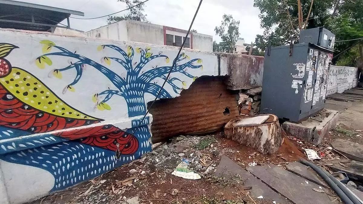 Bhopal : बीएमसी ने 350 अतिरिक्त मकानों की पहचान जीर्ण-शीर्ण के रूप में की Bhopal : बीएमसी ने 350 अतिरिक्त मकानों की पहचान जीर्ण-शीर्ण के रूप में की