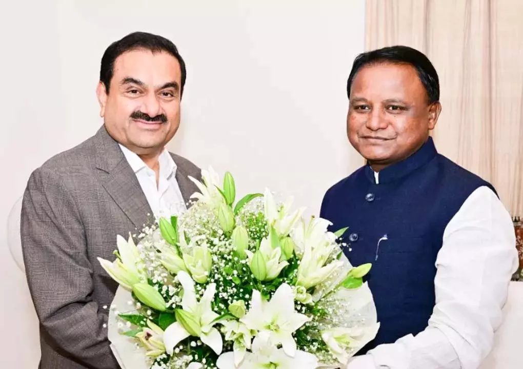 गौतम अडानी ने औद्योगिक विकास और बंदरगाह बुनियादी ढांचे को बढ़ावा देने के लिए CM से मुलाकात की गौतम अडानी ने औद्योगिक विकास और बंदरगाह बुनियादी ढांचे को बढ़ावा देने के लिए CM से मुलाकात की