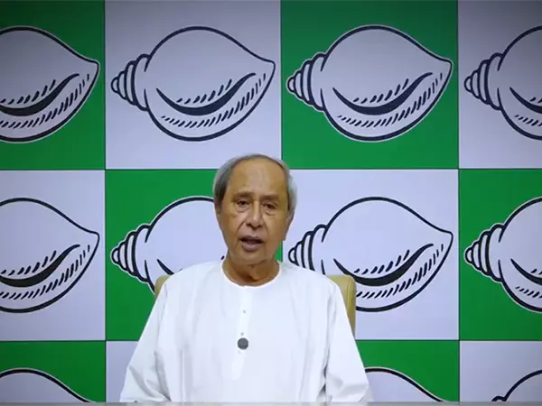 BJD प्रमुख नवीन पटनायक ने पुरी भगदड़ के पीड़ितों के प्रति संवेदना व्यक्त की BJD प्रमुख नवीन पटनायक ने पुरी भगदड़ के पीड़ितों के प्रति संवेदना व्यक्त की
