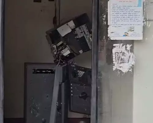 सुकमा के कलेक्ट्रेट परिसर में बड़ी वारदात सुकमा के कलेक्ट्रेट परिसर में बड़ी वारदात