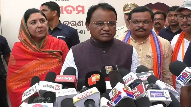 सीएम मोहन माझी ने आज पुरी में सारधाबली भगदड़ जैसी स्थिति के लिए माफी मांगी सीएम मोहन माझी ने आज पुरी में सारधाबली भगदड़ जैसी स्थिति के लिए माफी मांगी