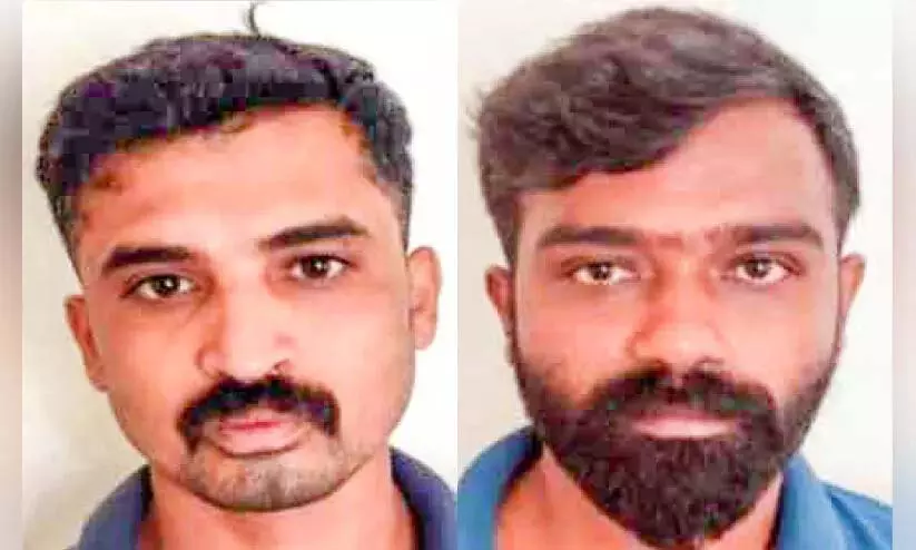 30 किलो इलायची चोरी और तस्करी के आरोप में दो गिरफ्तार 30 किलो इलायची चोरी और तस्करी के आरोप में दो गिरफ्तार