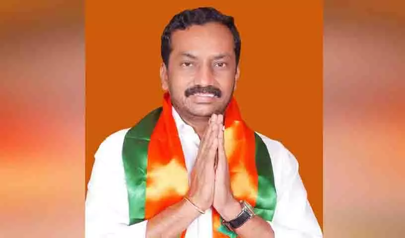 Medak MP रघुनंदन राव को संदिग्ध माओवादियों से दूसरी बार धमकी भरा फोन आया Medak MP रघुनंदन राव को संदिग्ध माओवादियों से दूसरी बार धमकी भरा फोन आया