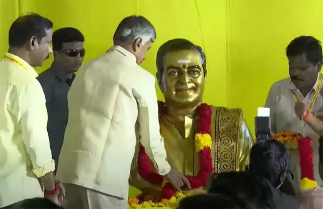 Andhra : टीडीपी की व्यापक बैठक शुरू Andhra : टीडीपी की व्यापक बैठक शुरू