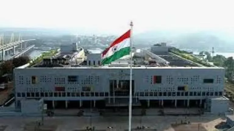 मडकाइकर रिश्वत मामले में FIR पर ACB की याचिका पर हाईकोर्ट ने काशीनाथ शेटे को नोटिस जारी मडकाइकर रिश्वत मामले में FIR पर ACB की याचिका पर हाईकोर्ट ने काशीनाथ शेटे को नोटिस जारी