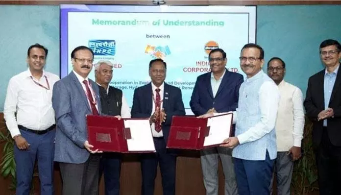 NHPC ने IOCL के साथ समझौता ज्ञापन पर हस्ताक्षर किए NHPC ने IOCL के साथ समझौता ज्ञापन पर हस्ताक्षर किए