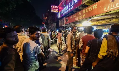 दिल्ली सरकार ने आबकारी नीति 9 महीने के लिए बढ़ाई
