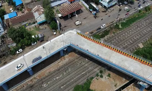 CM यादव ने आरओबी के दोषपूर्ण डिजाइन पर कार्रवाई के आदेश दिए CM यादव ने आरओबी के दोषपूर्ण डिजाइन पर कार्रवाई के आदेश दिए