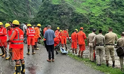 Uttarakhand में बादल फटने से 9 मजदूर लापता