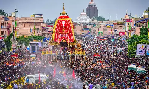 जगन्नाथ रथ यात्रा: Puri के गुंडिचा मंदिर के बाहर भगदड़ में तीन की मौत, 50 से अधिक घायल जगन्नाथ रथ यात्रा: Puri के गुंडिचा मंदिर के बाहर भगदड़ में तीन की मौत, 50 से अधिक घायल