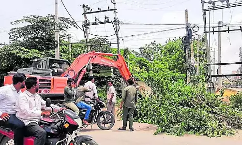 जेसकॉम का प्रदर्शन; ग्राहकों को परेशानी