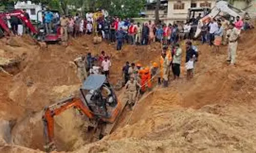 Kozhikode में भवन निर्माण के दौरान भूस्खलन के कारण दुर्घटना प्रवासी मजदूर की मौत Kozhikode में भवन निर्माण के दौरान भूस्खलन के कारण दुर्घटना प्रवासी मजदूर की मौत