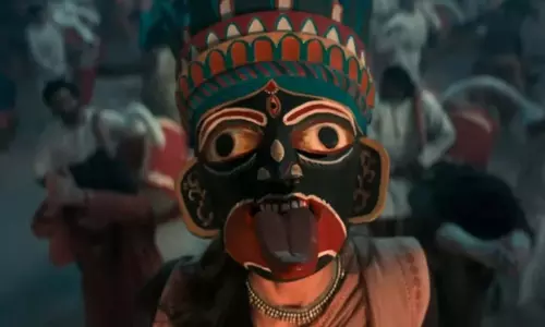 Maa डे 2 बॉक्स ऑफिस